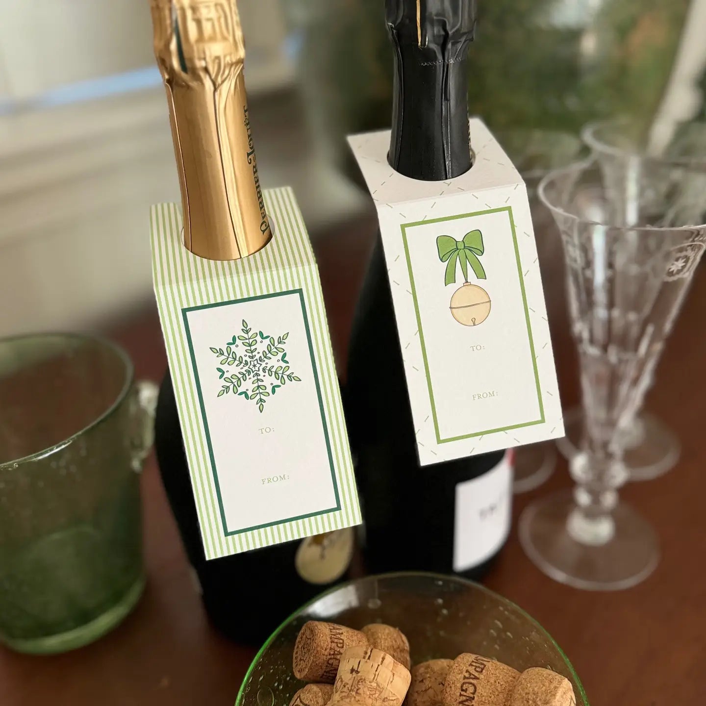 Boxwood Snowflake Wine Tag