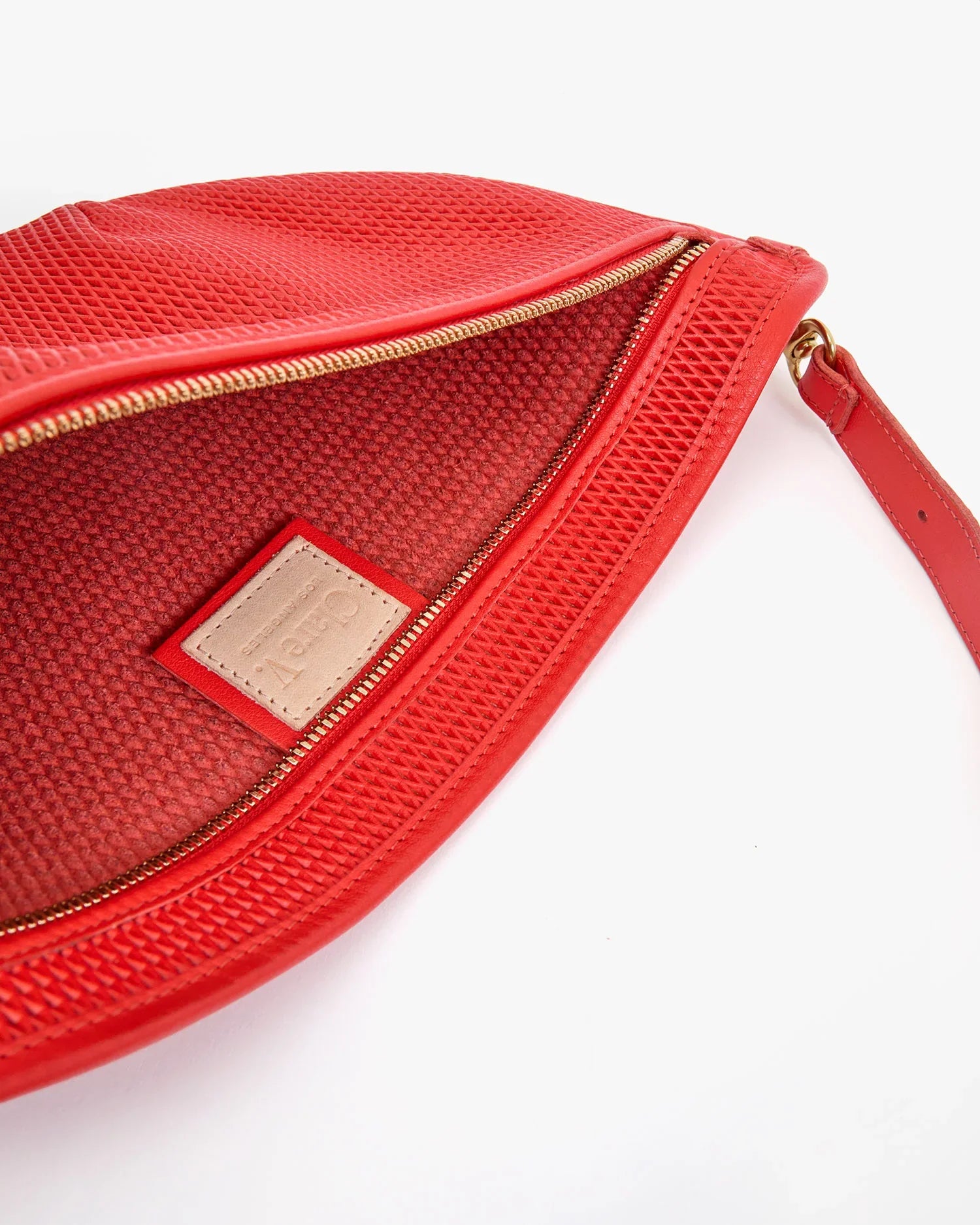 Grande Fanny in Bright Poppy Diamond Perf