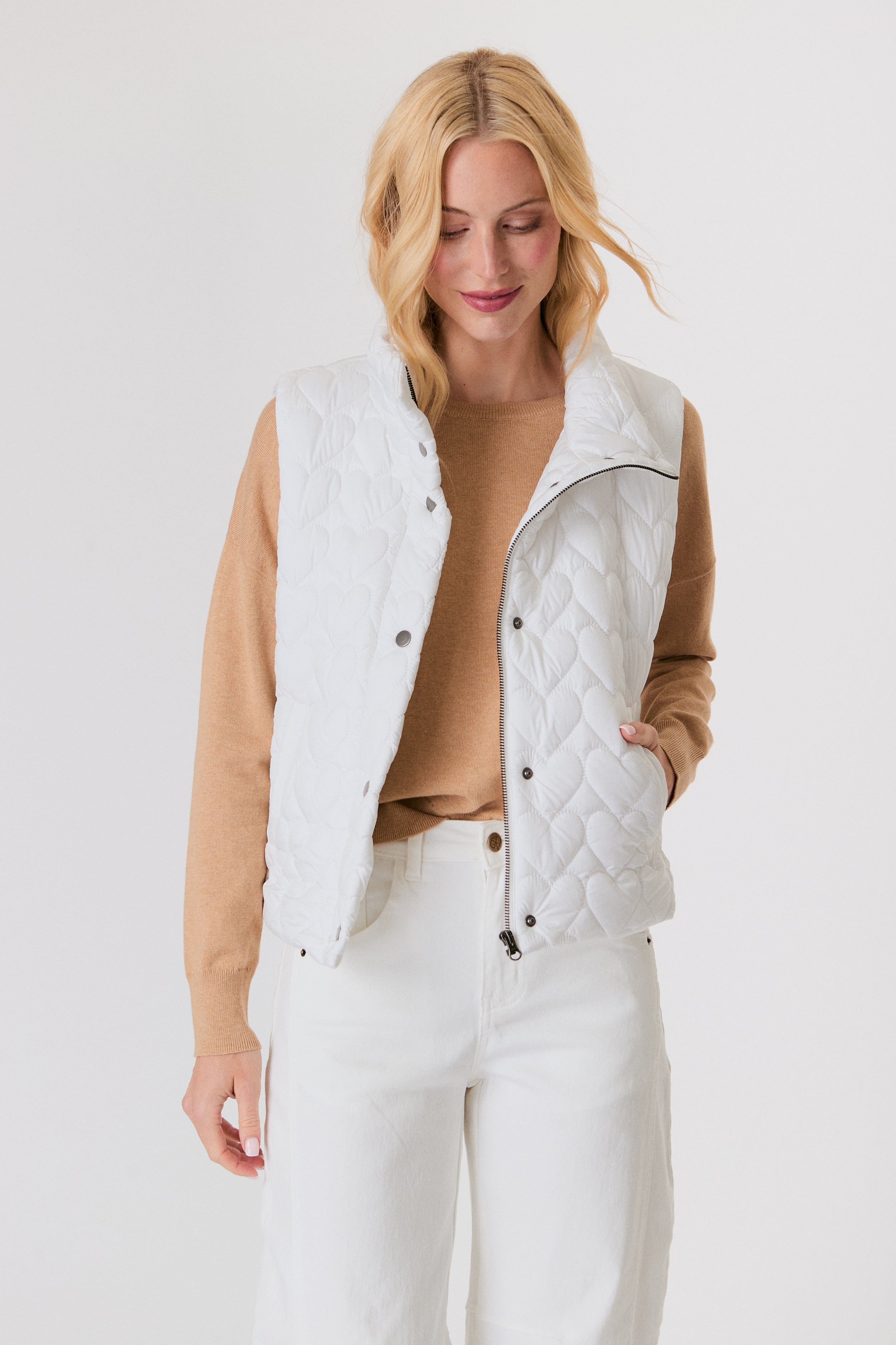 Heart Puffer Vest in White