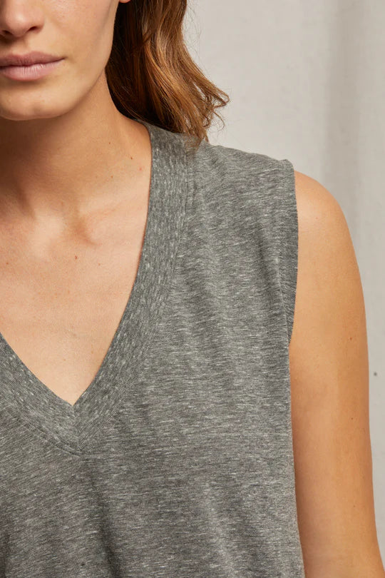 Margot Tee in Heather Grey