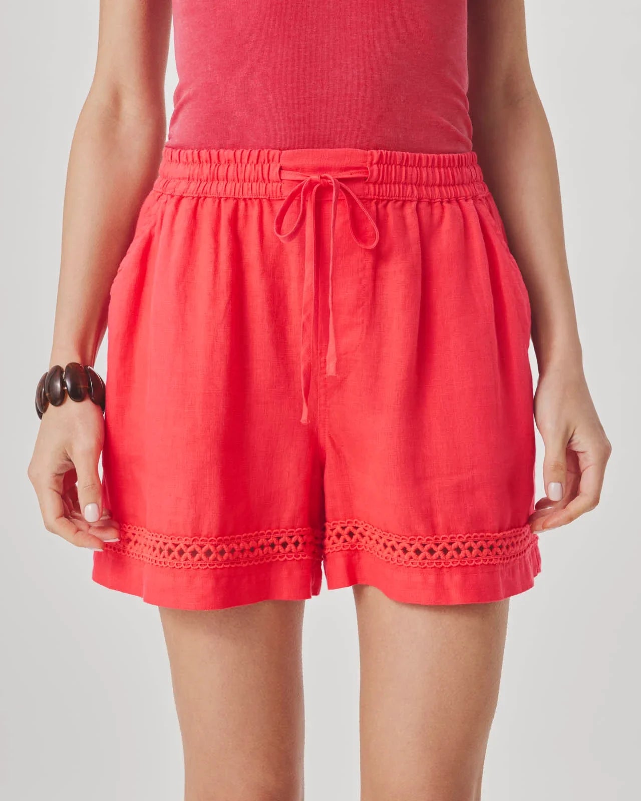Stella Linen Trim Short in Scarlet