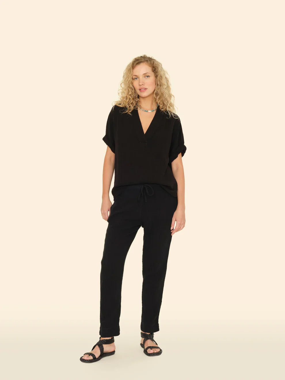 Jordyn Pant in Black