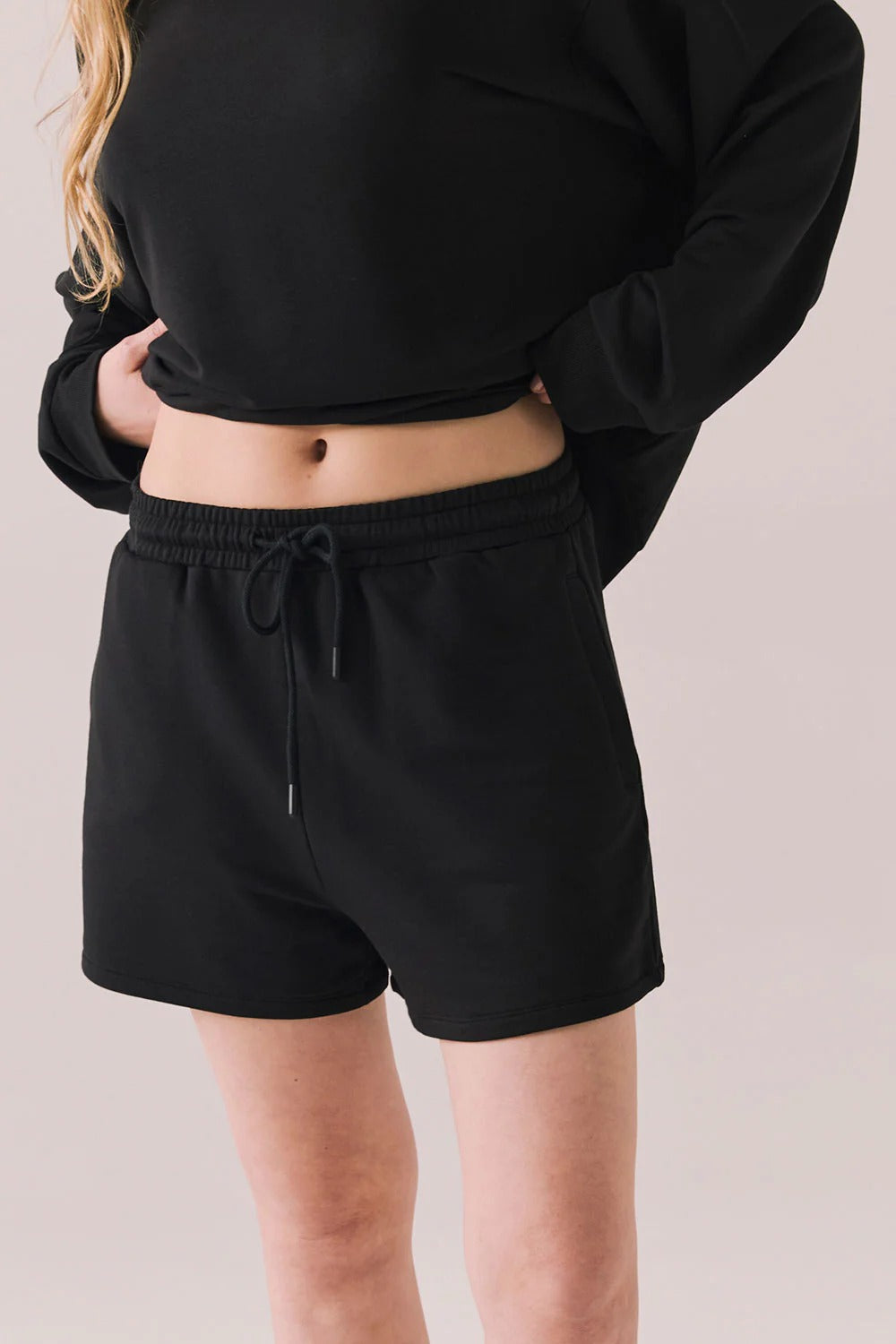 Hanover Shorts in True Black