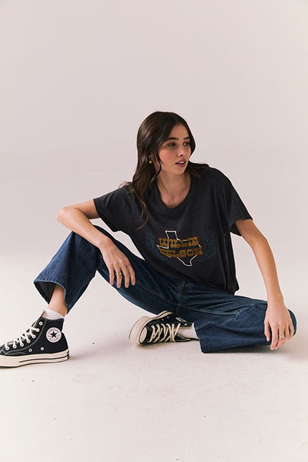 Willie Nelson Texas Boots Tee in Vintage Black
