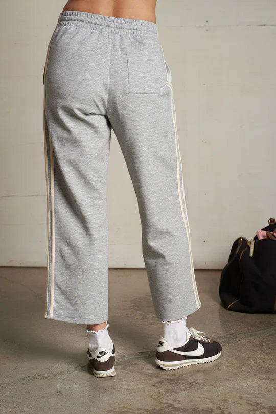 Claud Travel Track Pant in Heather Grey