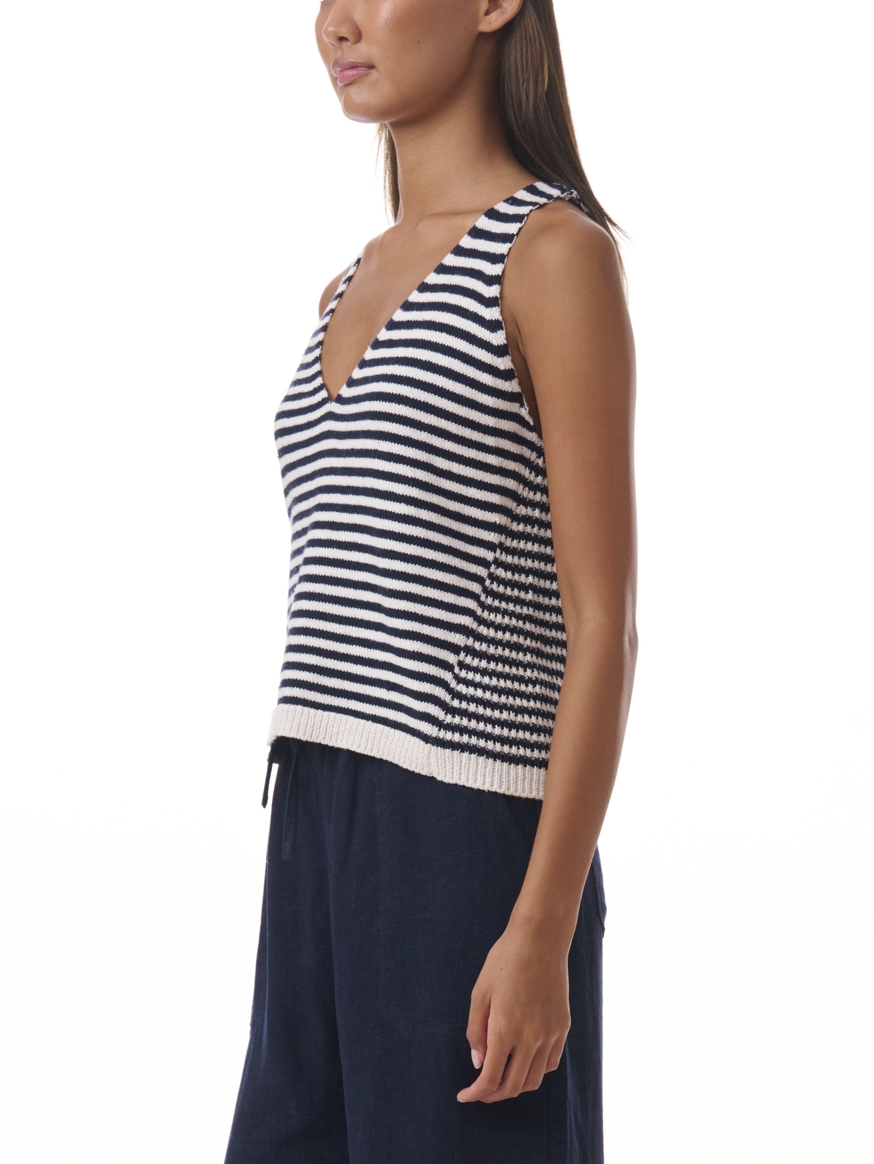 Cambell Sweater Tank in Navy White
