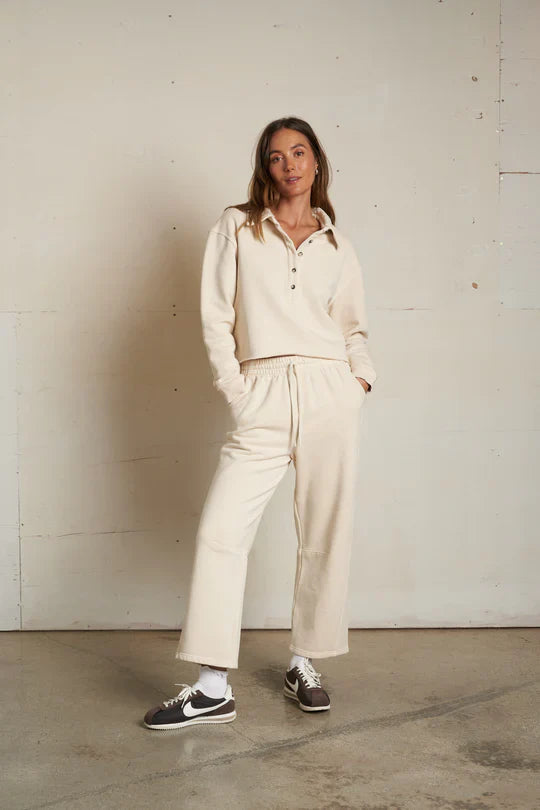 Vinny Collared Sweatshirt in Sugar