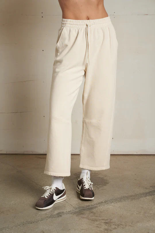 Fallon Barrel Sweatpant in Sugar