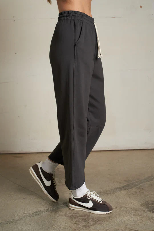 Fallon Barrel Sweatpant in Vintage Black